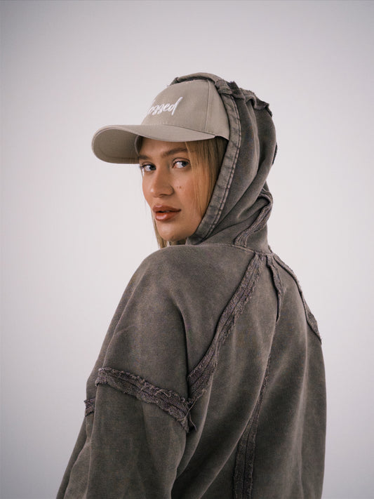 Embroidery Beige Cap ||